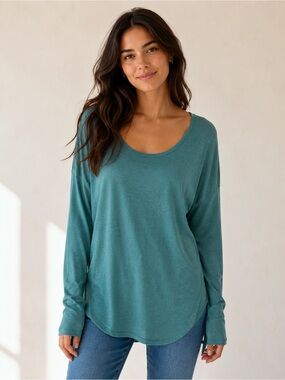 Banana Republic Teal Scoop Neck Long Sleeve Tee